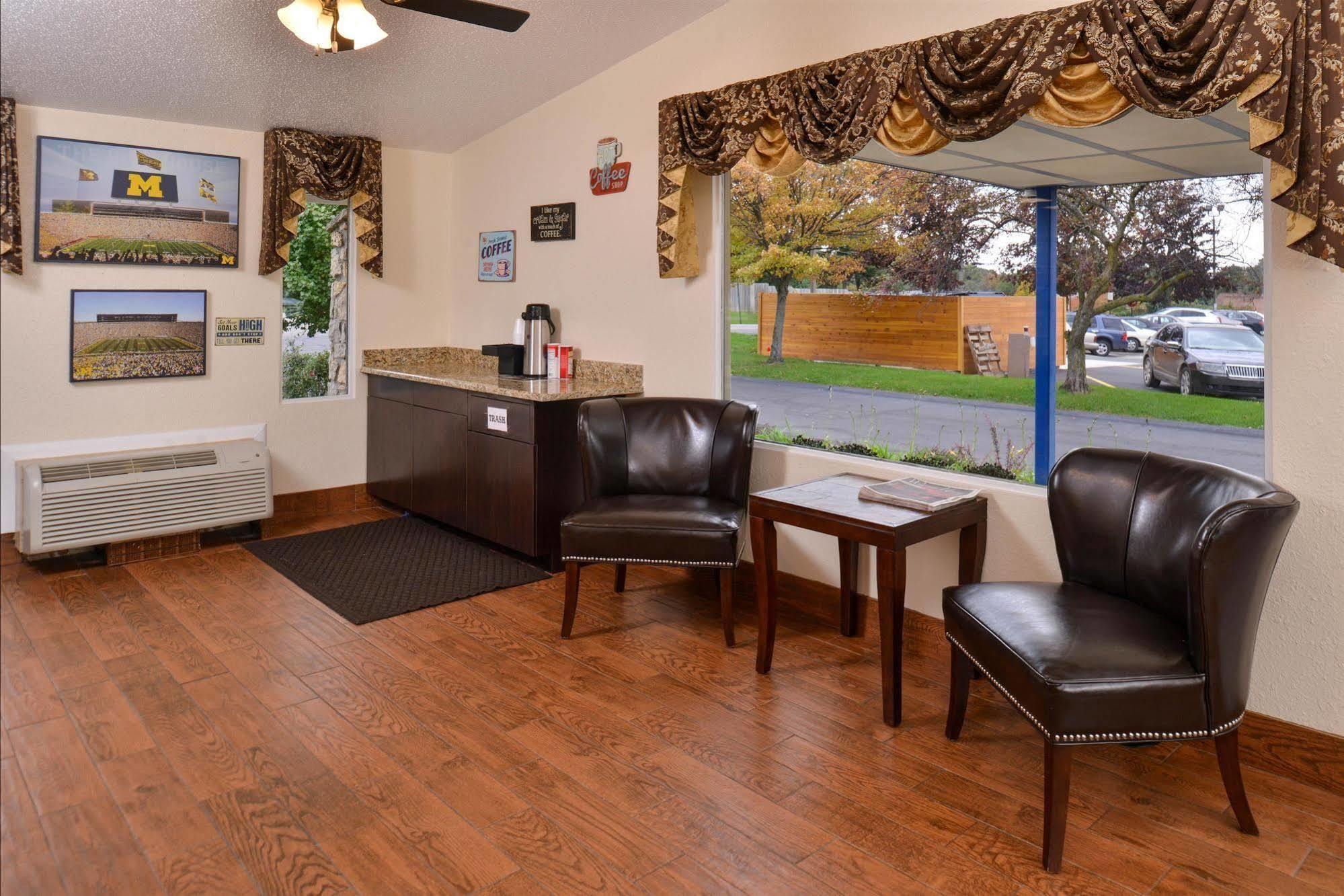 Americas Best Value Inn & Suites Jackson Exteriör bild