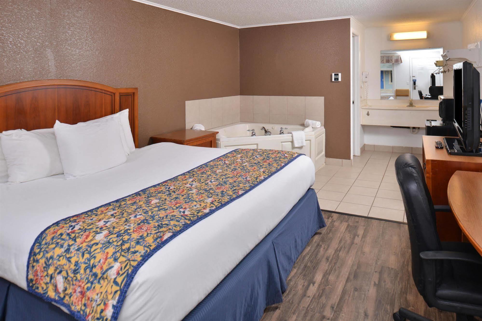 Americas Best Value Inn & Suites Jackson Exteriör bild